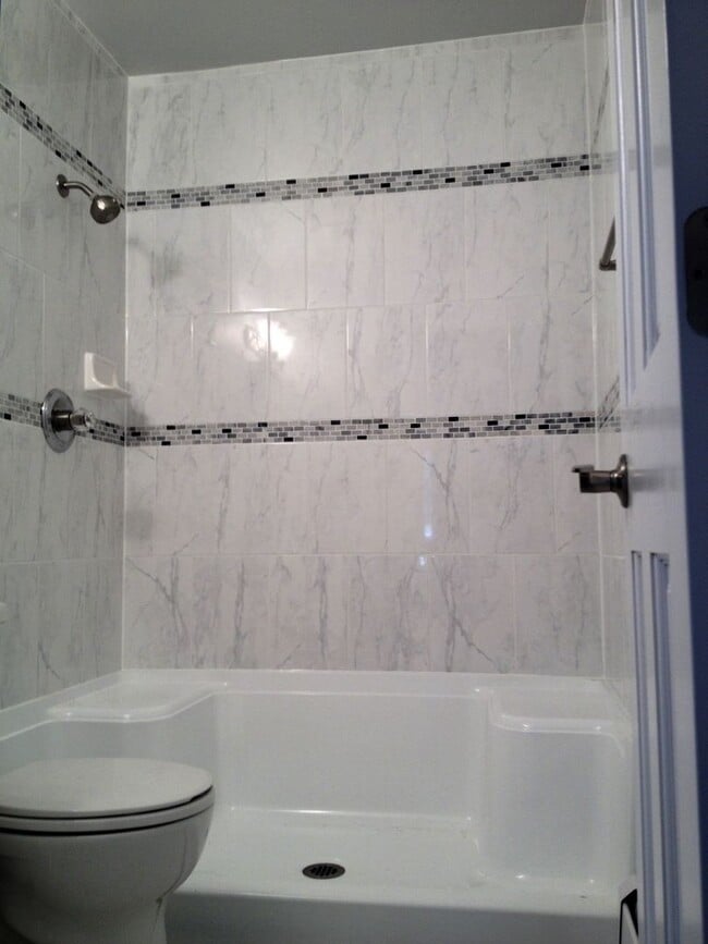 Building Photo - A Cozy 2 bed/1 bath Oasis in Central Boulder! Owner credits application fees! AVAILABLE SEPTEMBER...