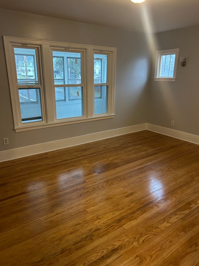 Building Photo - 126 Woodruff Ave