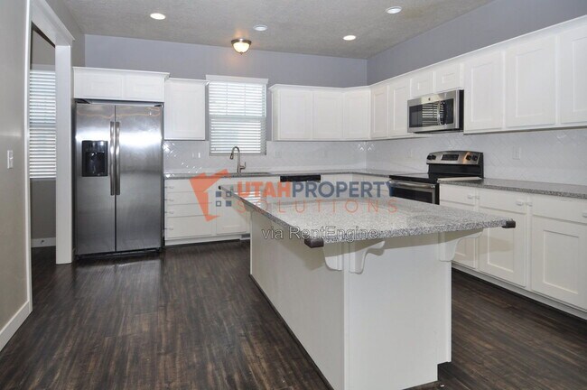 Building Photo - 7614 San Savino Way