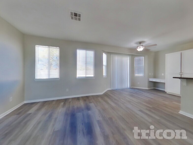 Building Photo - 757 Pino Ave