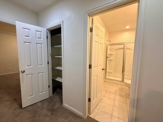 Building Photo - 737 3400 W