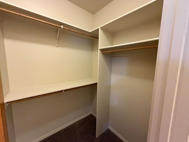 Building Photo - 605 Benicia Ln