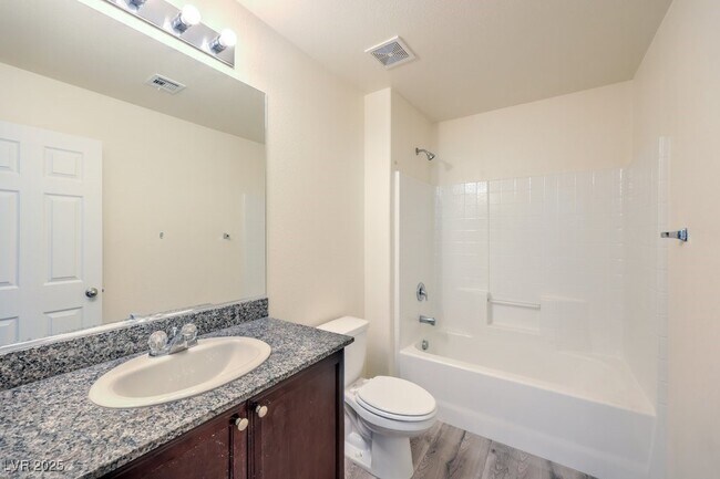 Building Photo - 4516 Townwall St