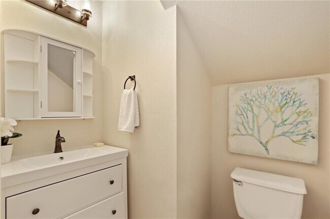 Building Photo - 1806 Paradise Ridge Dr