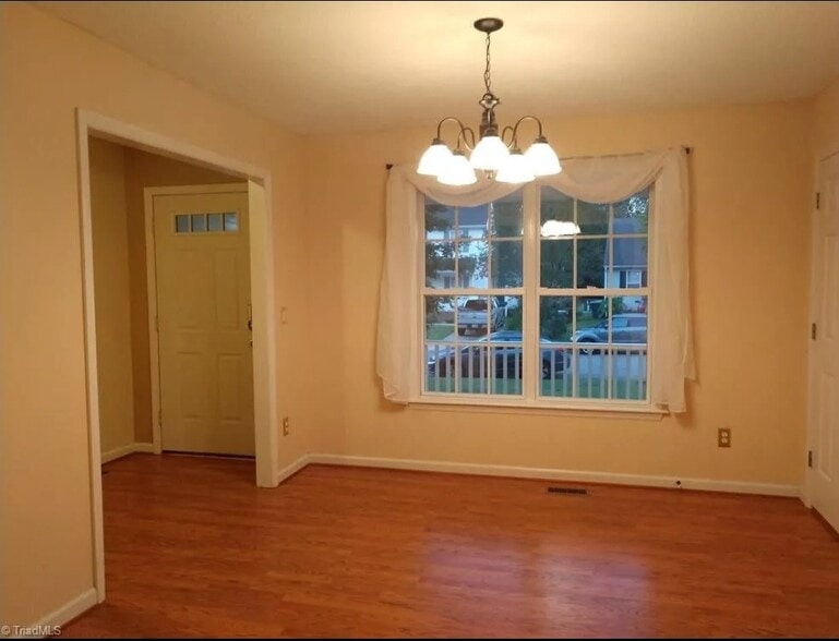 Building Photo - 4602 Prestbury Dr