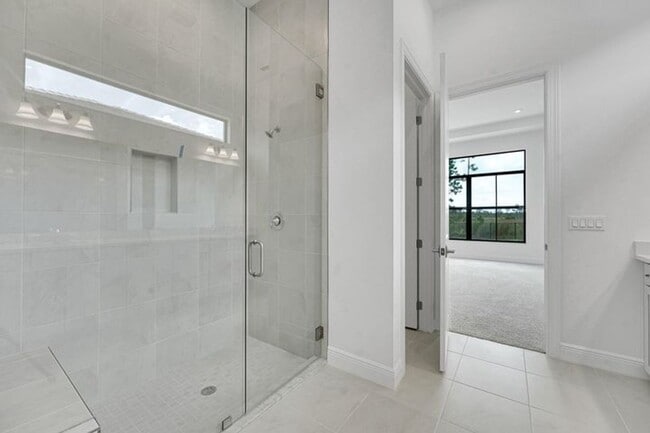 Building Photo - 13920 Vivant Dr