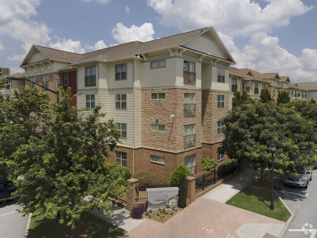 Building Photo - Veranda At Auburn Pointe