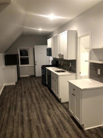 Building Photo - 655 Avenue C