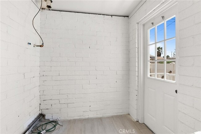 Building Photo - 421 W Sun Ave