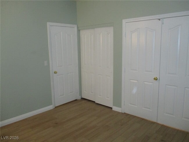 Building Photo - 1052 Country Skies Ave