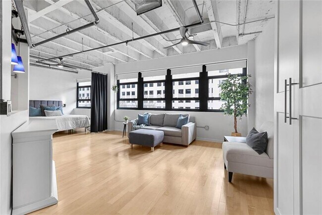 Building Photo - 878 Peachtree St NE