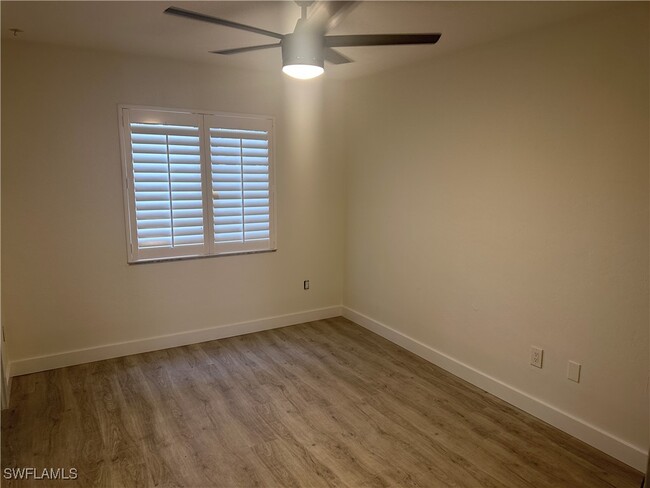 Building Photo - 1440 Green Valley Cir