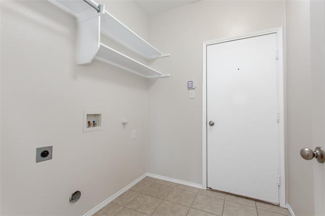 Building Photo - 1277 Tree Top Dr