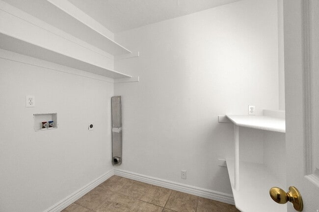 Building Photo - 6939 W 4065 S