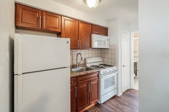 Building Photo - 114-120 Montgomery Street Apartments