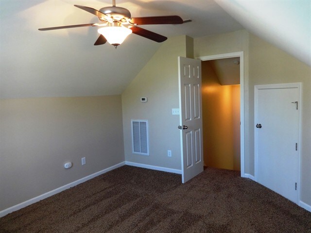 Building Photo - 9029 Robins Nest Way