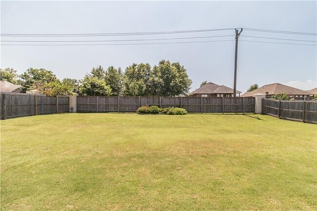 Building Photo - 1431 Cave Stream Dr
