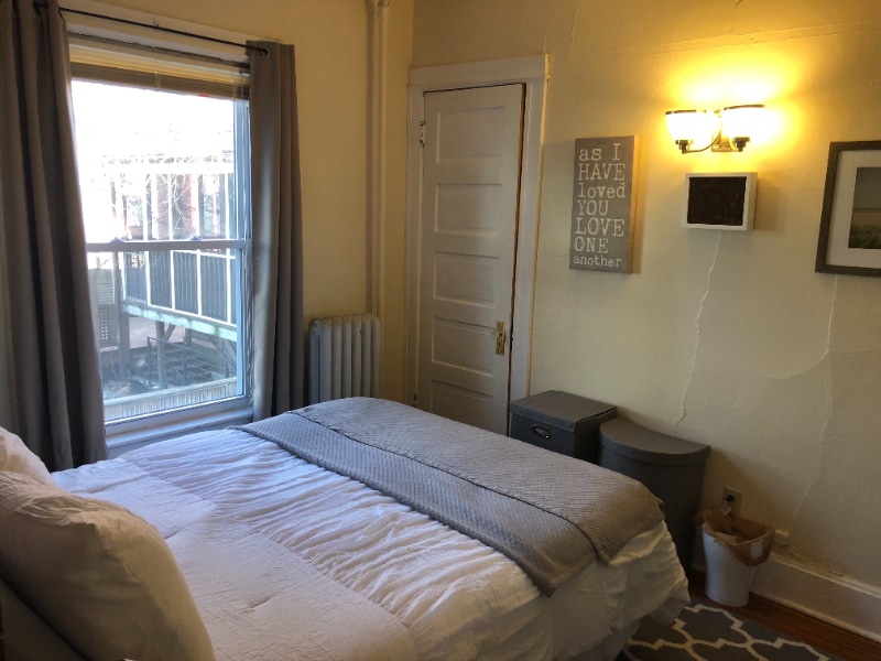 Building Photo - 143 S Hancock St