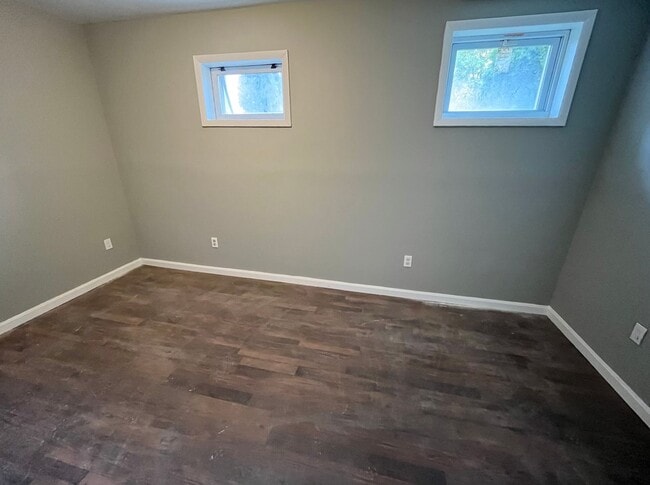 Building Photo - Lovely 2 BR/1 BA Condo in Columbia Heights!