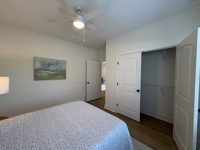 Building Photo - 420 Capstone Dr