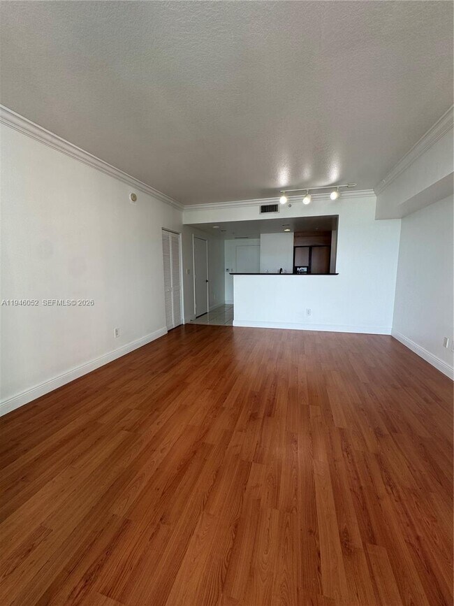 Building Photo - 325 S Biscayne Blvd