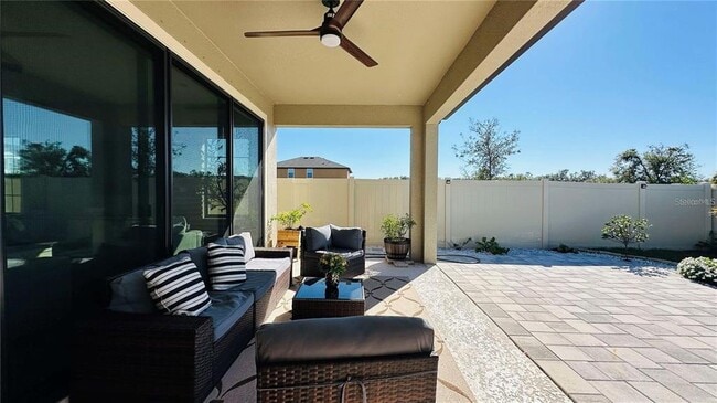 Building Photo - 12661 Oak Hill Way