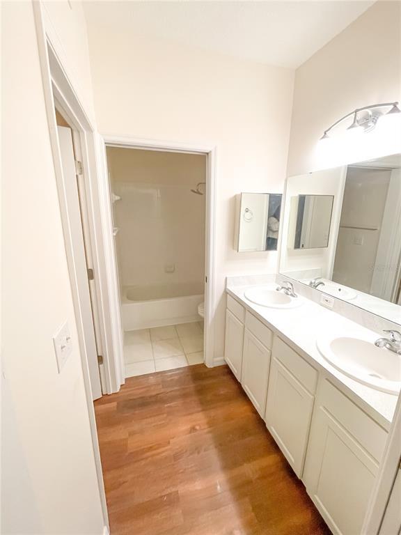 Building Photo - 10000 SW 52nd Ave