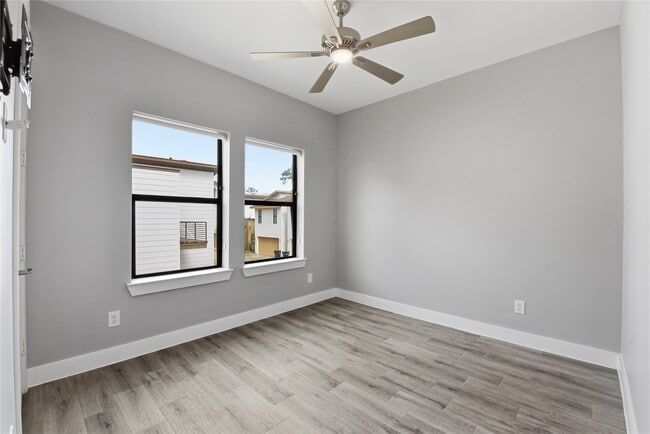 Building Photo - 1709 Cedrocanna Ln