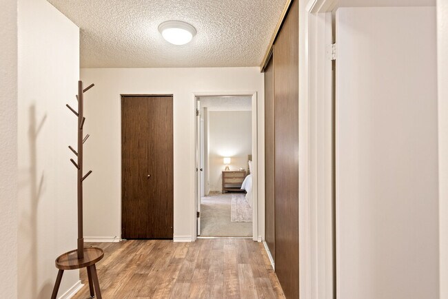 Building Photo - 6630 SW Capitol Hwy