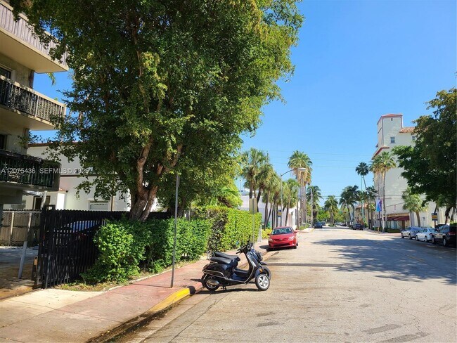 Building Photo - 1612 Jefferson Ave