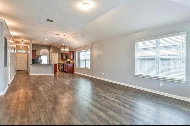 Building Photo - 10810 Barker View Dr