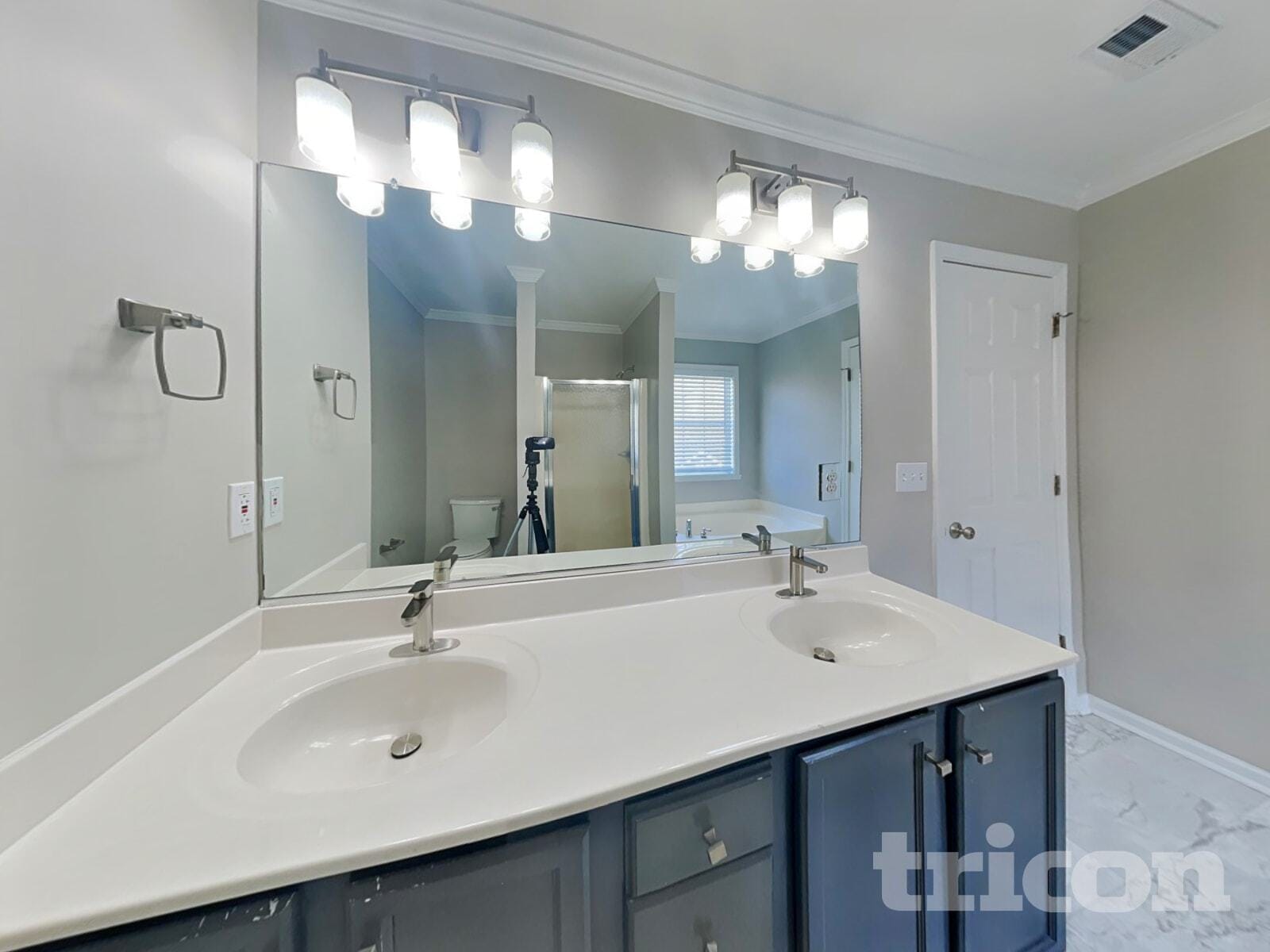 Building Photo - 1166 Waterlyn Dr