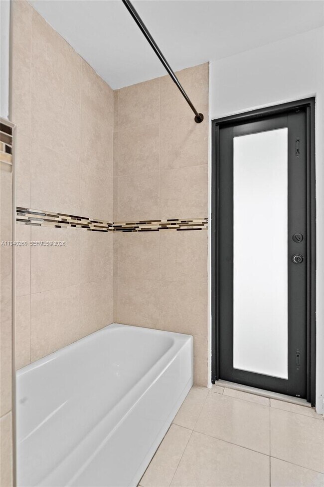 Building Photo - 730 SW 95 Terrace