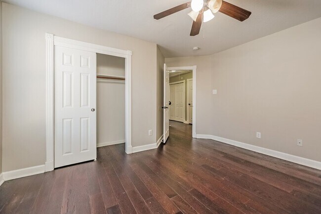 Building Photo - 7322 Fox Forest Tr