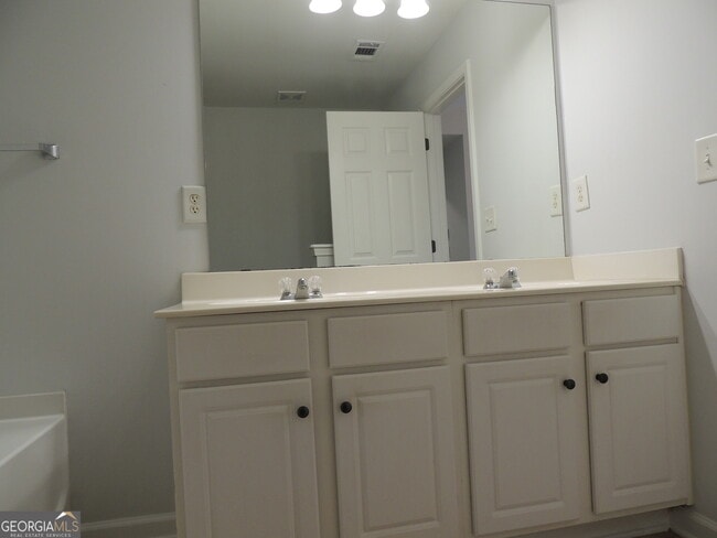 Building Photo - 2742 Keystone Gates Ct