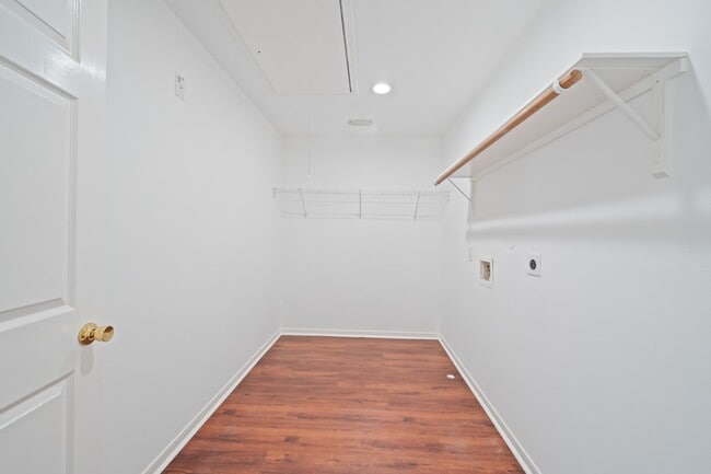 Building Photo - 15026 Magnoliabough Pl