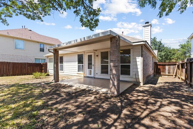 Building Photo - 908 Rimrock Trail