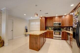 Building Photo - 4180 NW 5th Ave