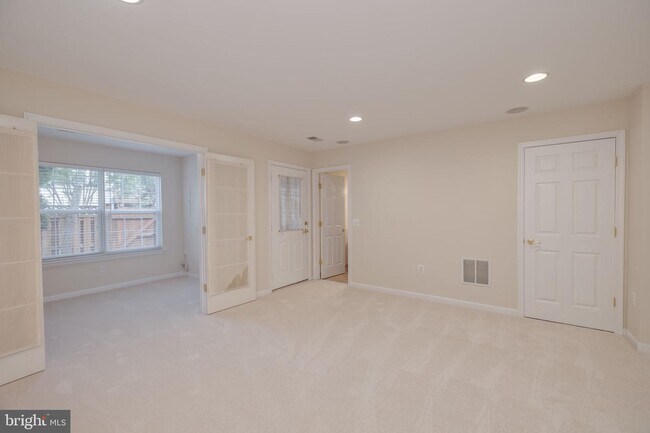 Building Photo - 6144 Cilantro Dr