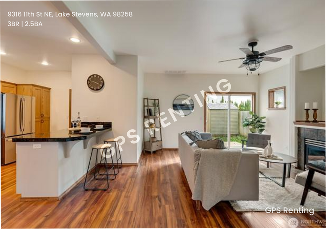 Building Photo - Stylish 3-Bedroom Home in Prime Lake Steve...
