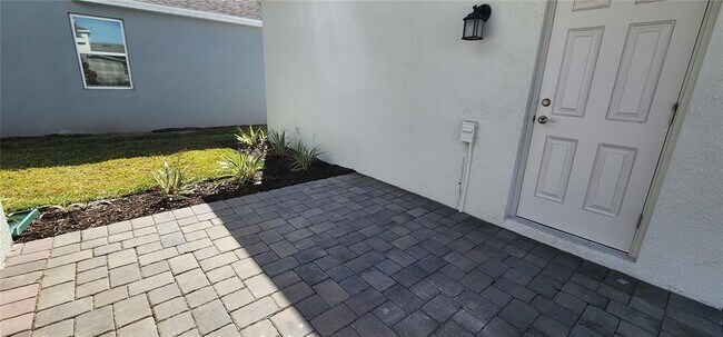 Building Photo - 11406 Listening Dr