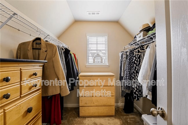 Building Photo - 611 Crosswinds Cir