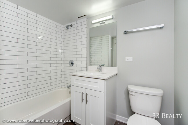 Building Photo - 539 W Euclid Ave