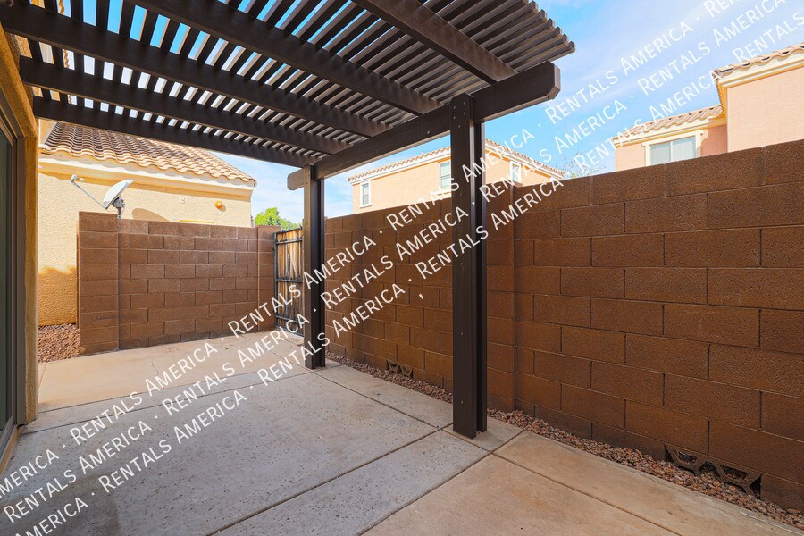 Building Photo - 2134 S Seton Ave