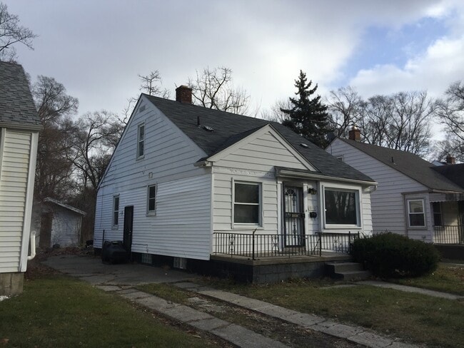 Building Photo - 3 bedroom/ 1.5 bathroom Detroit's Westside...