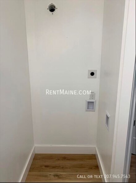 Building Photo - 167 Kennebec Rd