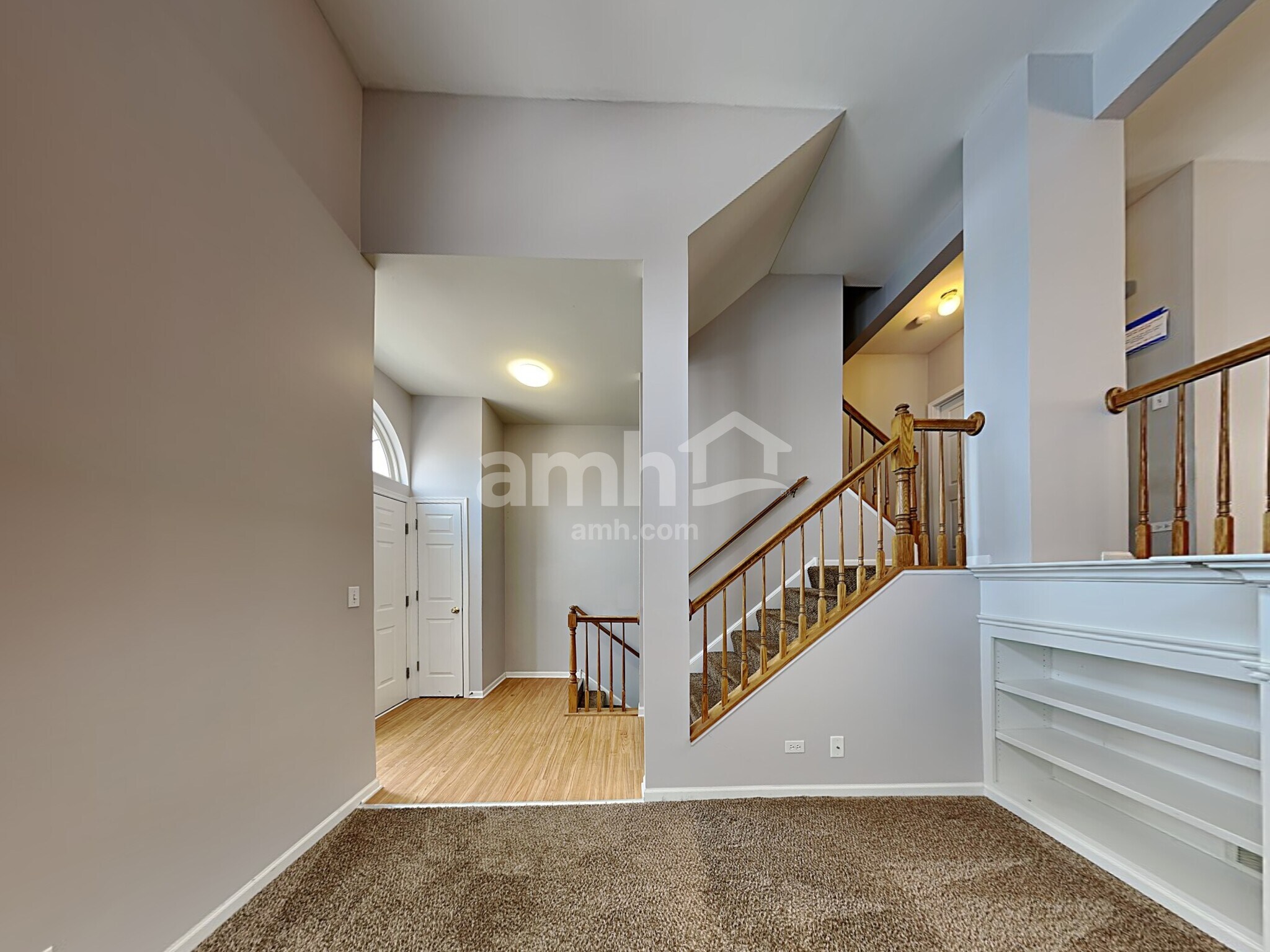 Building Photo - 2409 Courtyard Cir