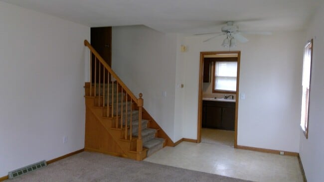 Building Photo - 378