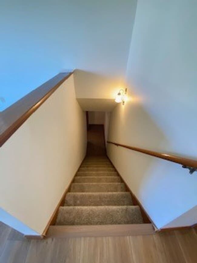 Building Photo - 3 Bedroom/2 Bathroom Home in the Gardens!