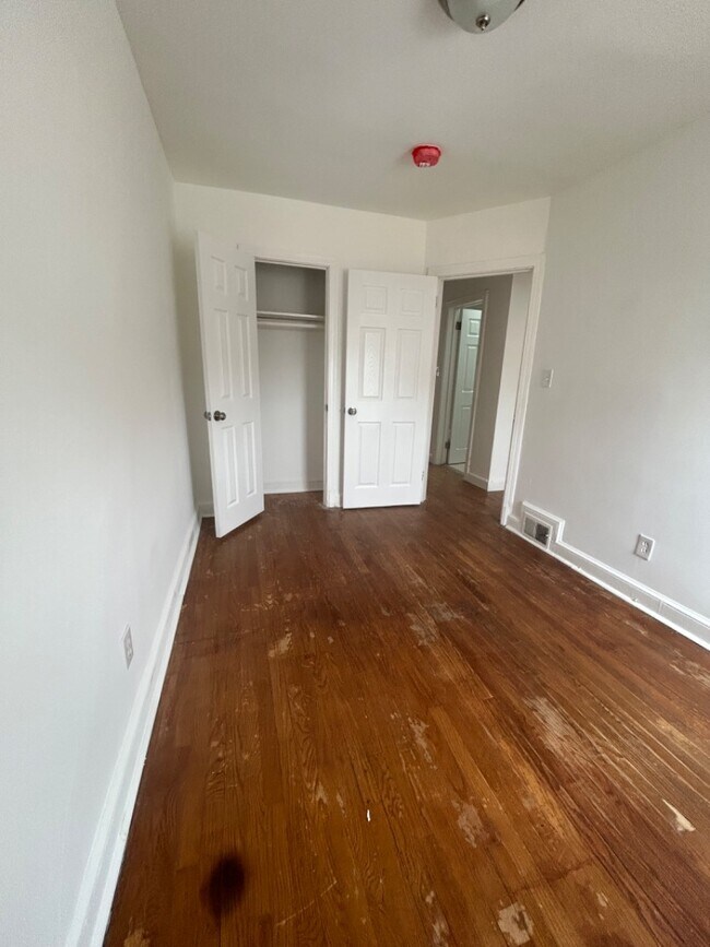 Building Photo - 66 Allison St NE